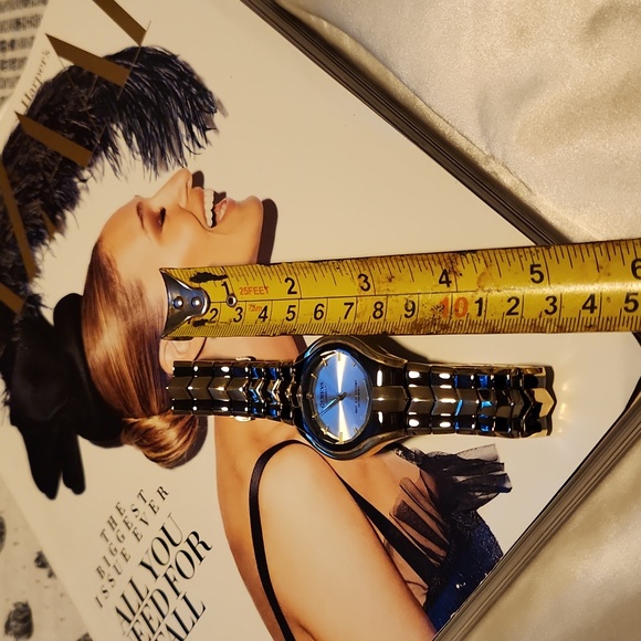 Geneva gold women's watch - Picture 8 of 12